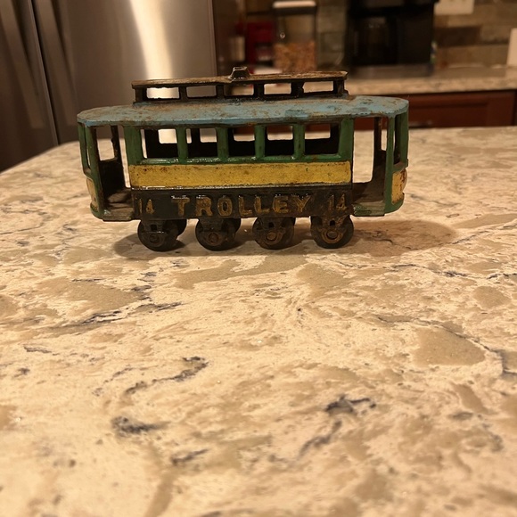 Vintage cast iron trolley 14 street car - Picture 2 of 5